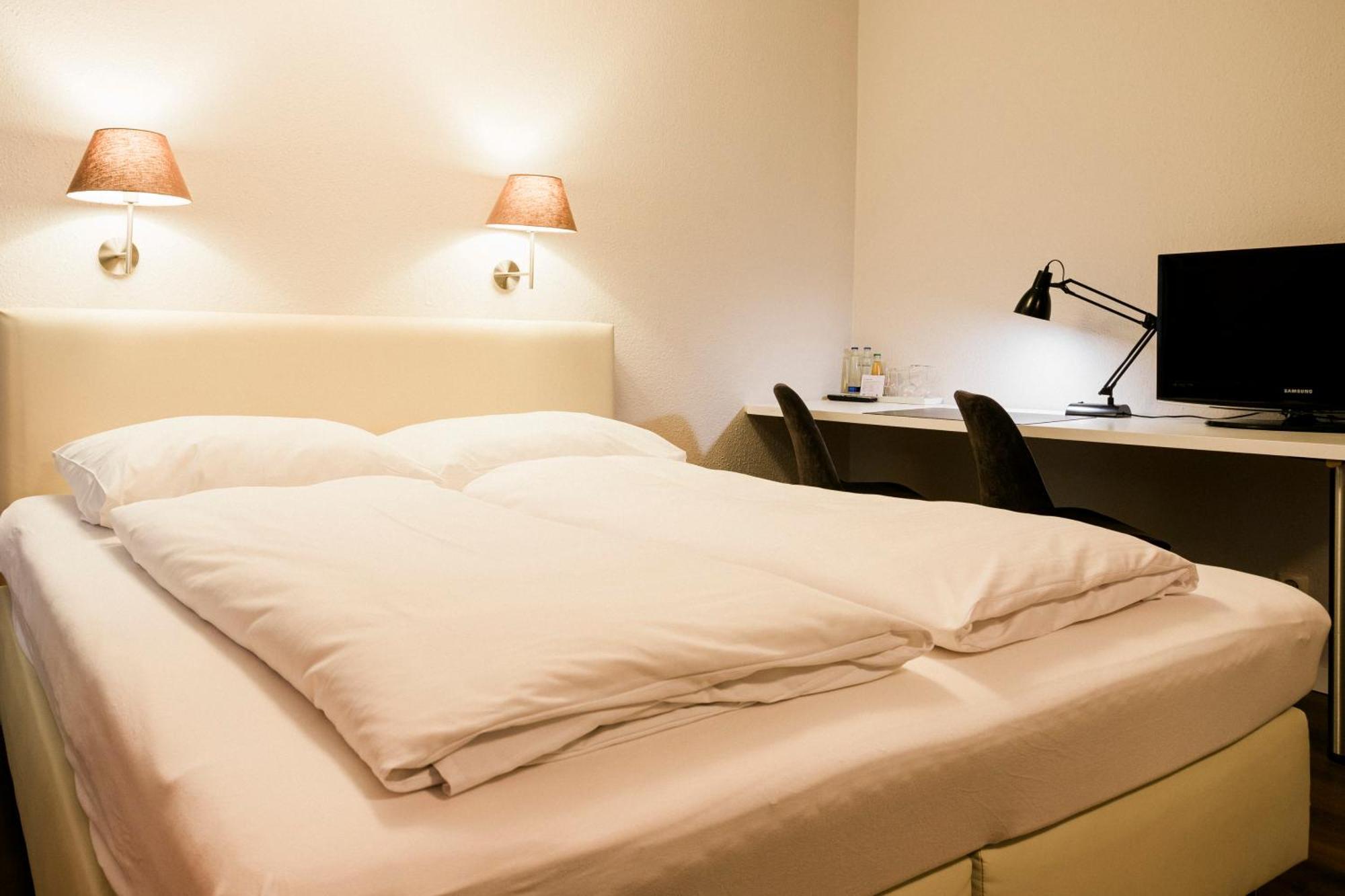 Hotel Villa Solln Мюнхен Екстериор снимка